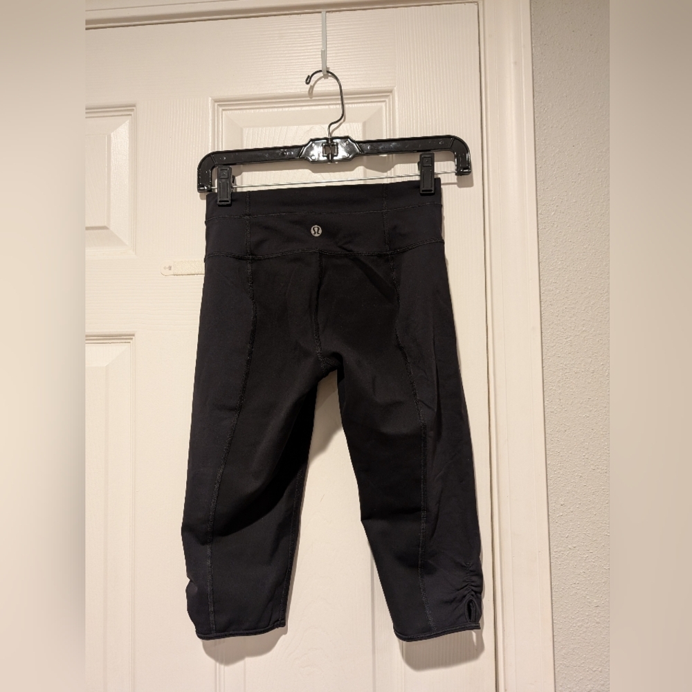 Lululemon Capri leggings